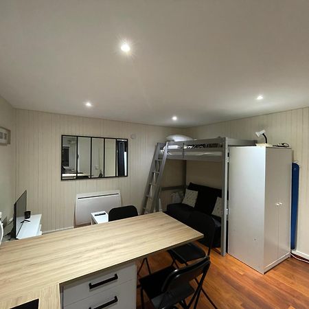 Charmant Studio En Plein Coeur De Chambery Exterior photo